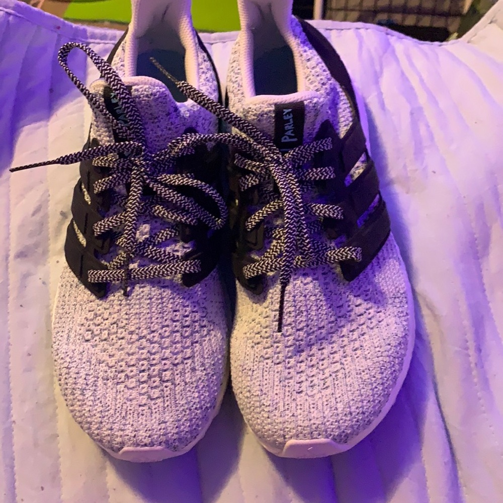 Adidas Ultraboost Parley Shoes 9 Women’s